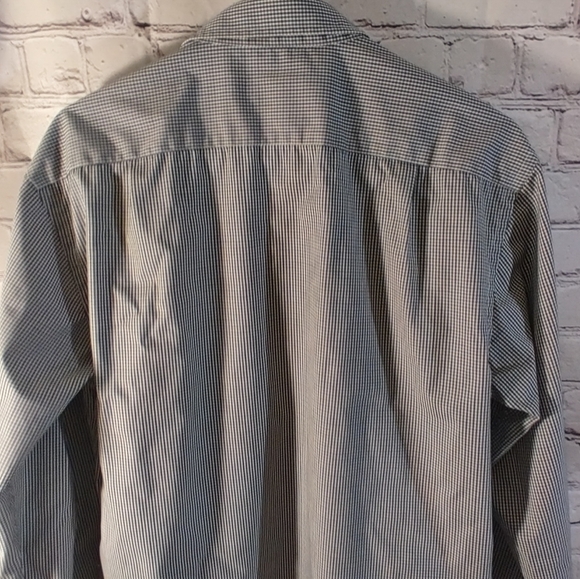 UNTUCKit Large Button down Checkered Gingham Green Blue White Button Down Shirt - Picture 13 of 16